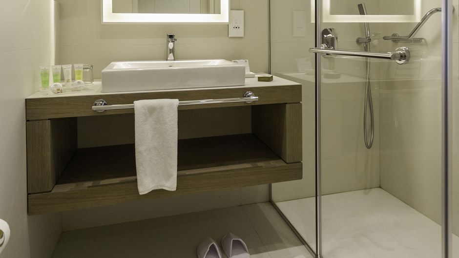 Al Qasr Metropole Hotel Room