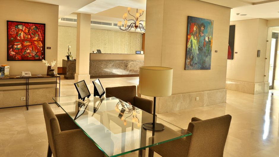 Al Qasr Metropole Hotel Lobby