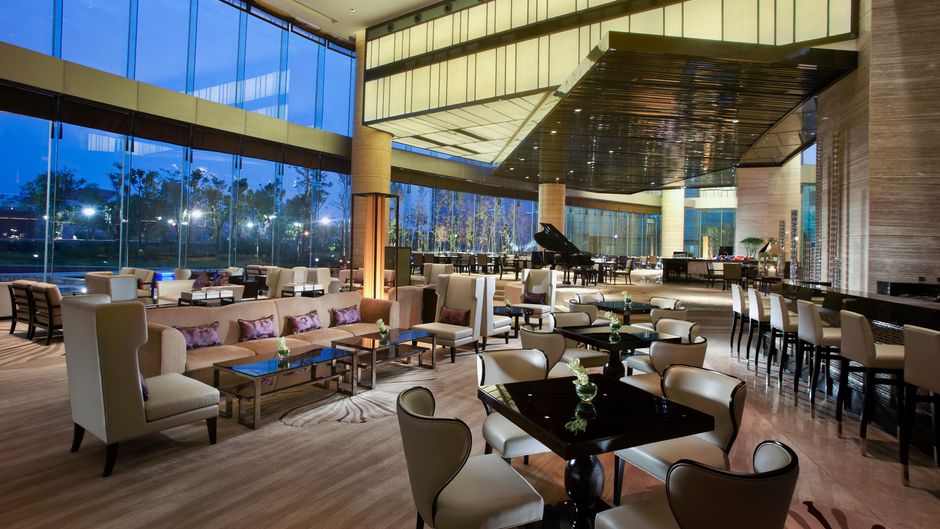 Crowne Plaza Hotel Huizhou Lobby