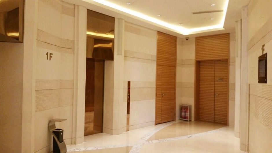 Holiday Inn Qingdao City Center Lobby