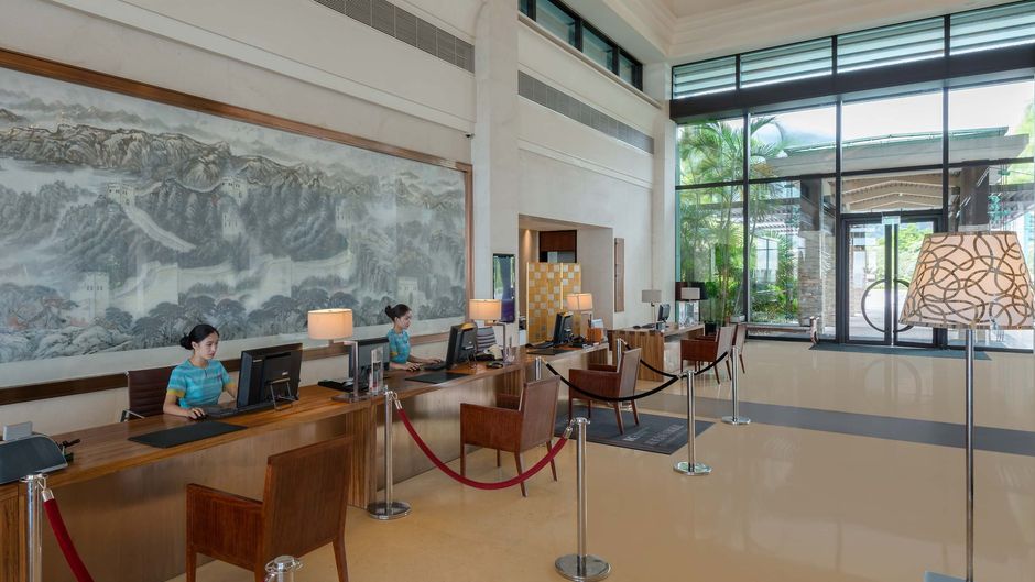 Crowne Plaza Hailing Island Lobby