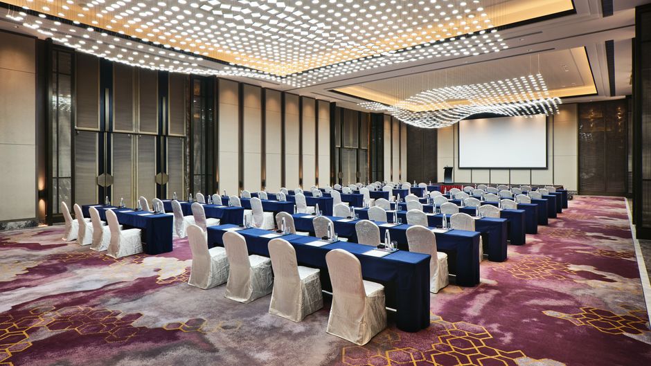 Crowne Plaza Lake View Ballroom