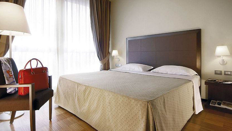 Hotel Real Fini San Francesco Room