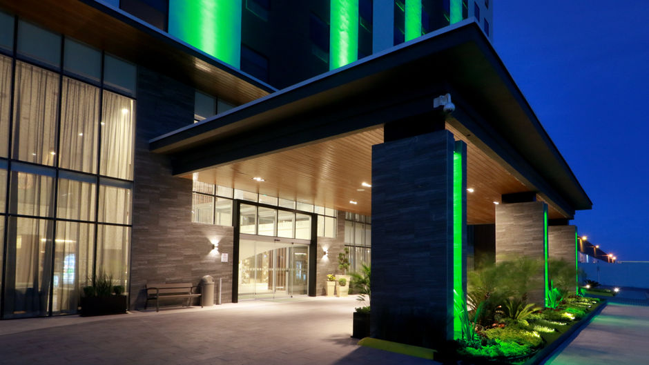 Holiday Inn & Suites Monterrey Apodaca Exterior
