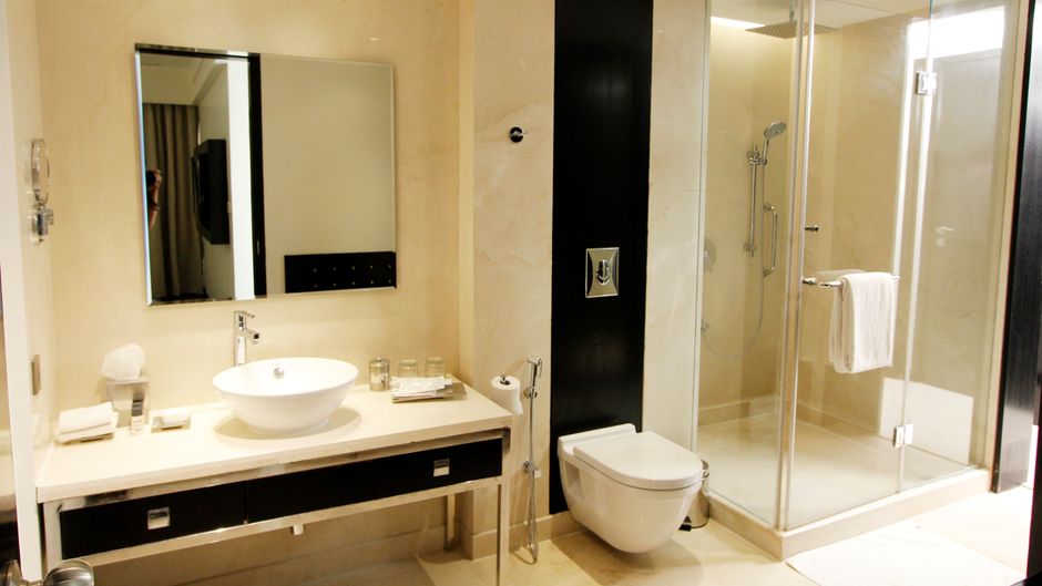 Crowne Plaza Pune City Centre Room