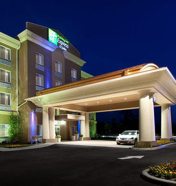 Holiday Inn Express Hotel & Suites North