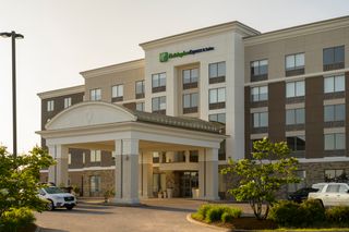 Holiday Inn Express & Suites North Bay