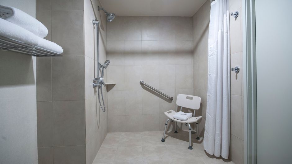 Holiday Inn Express & Suites Juventud Room