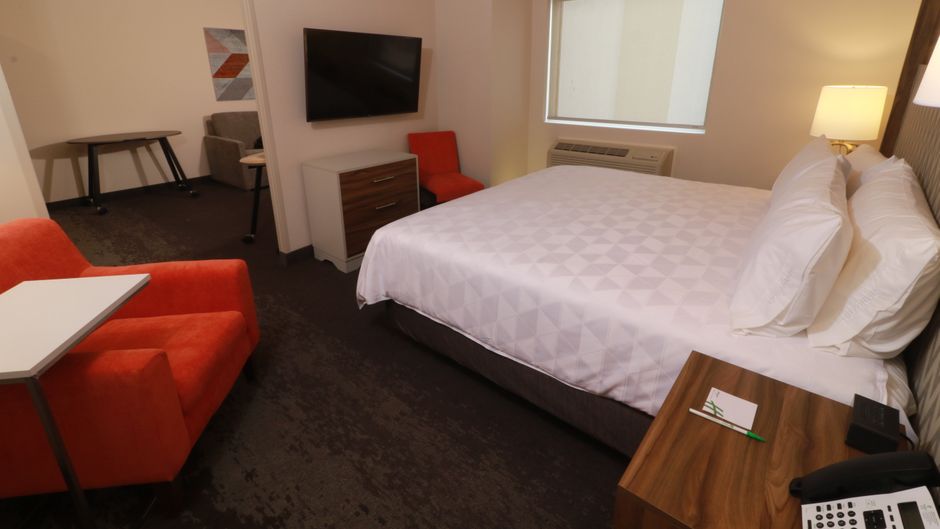Holiday Inn & Suites Monterrey Apodaca Suite