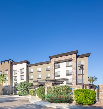 Holiday Inn Express & Suites Surprise
