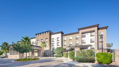 Holiday Inn Express & Suites Surprise