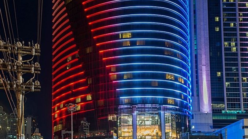 Las Americas Golden Tower Exterior