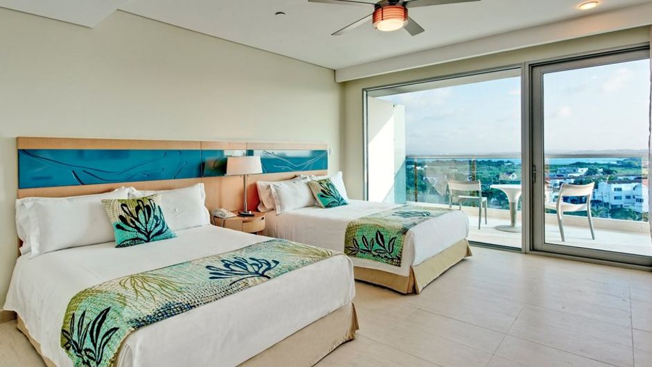 Las Americas Torre Del Mar Hotel Room