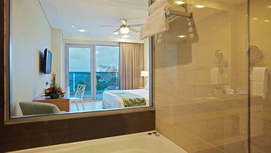 Las Americas Torre Del Mar Hotel Room