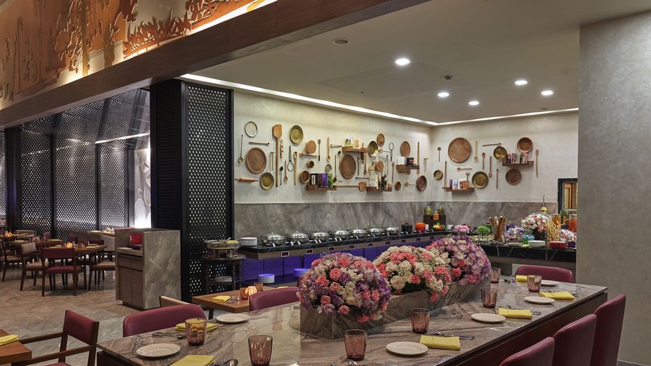 Vivanta Kolkata EM Bypass Restaurant