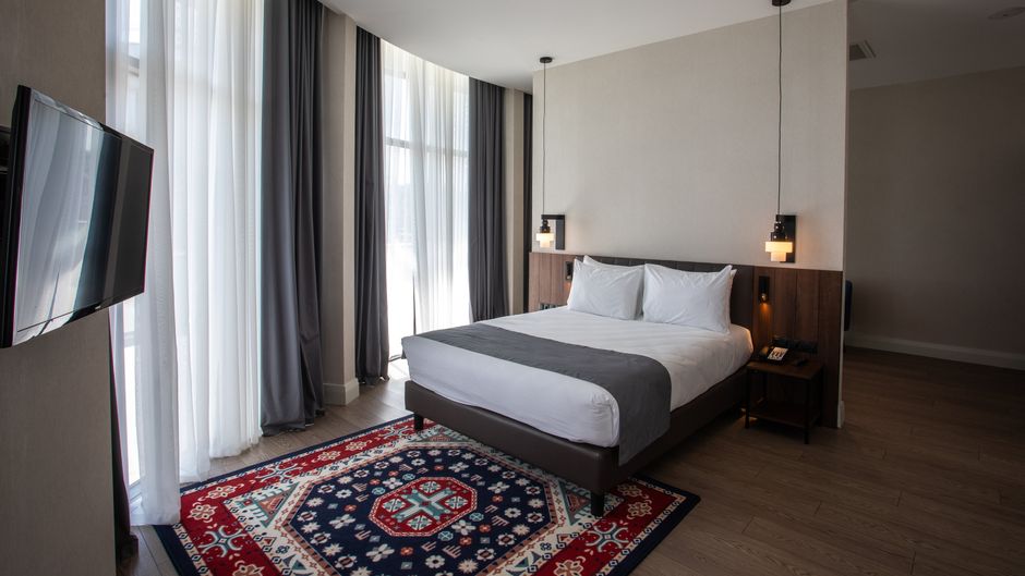 Holiday Inn Telavi Suite