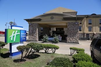 Holiday Inn Express Hotel & Suites
