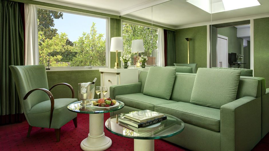 Lord Byron Hotel Room
