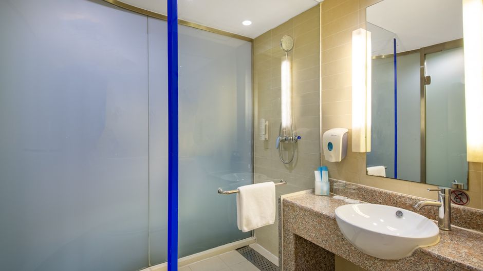 Holiday Inn Express Tianjin Airport Room