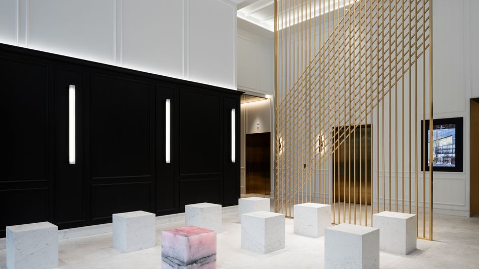 Four Seasons Hotel Montreal Lobby