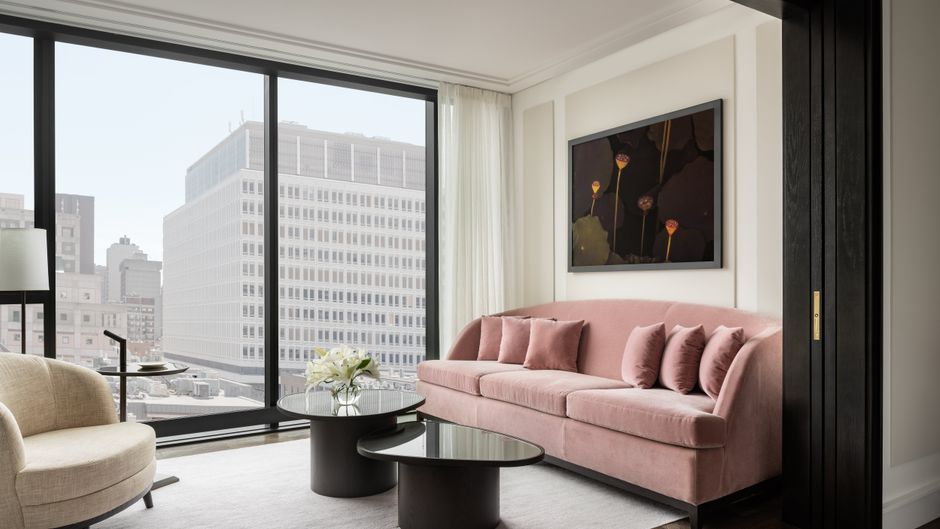 Four Seasons Hotel Montreal Suite