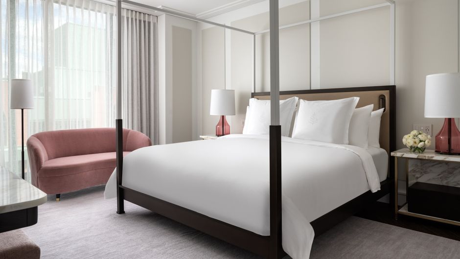 Four Seasons Hotel Montreal Room