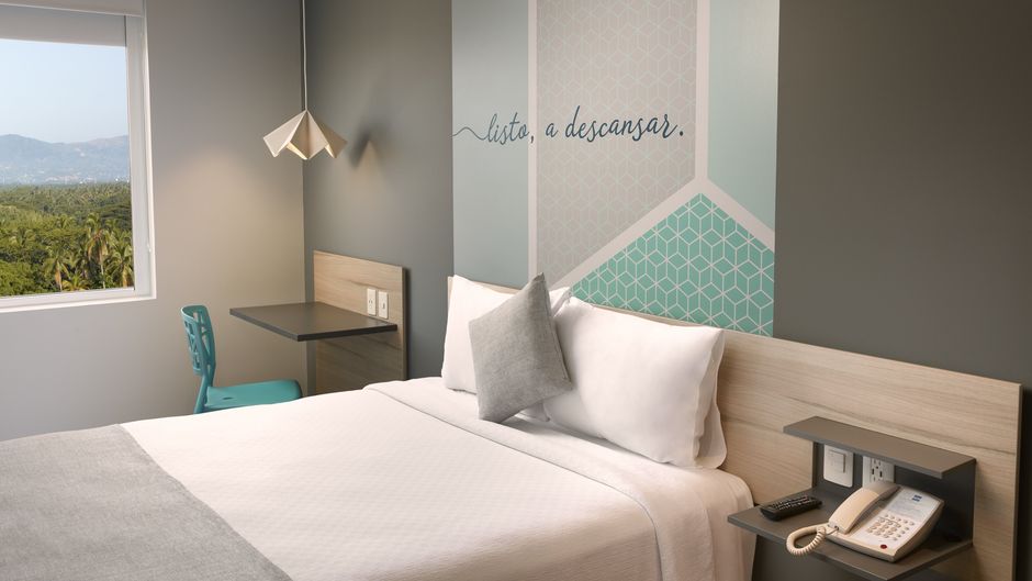 One Acapulco Diamante Room