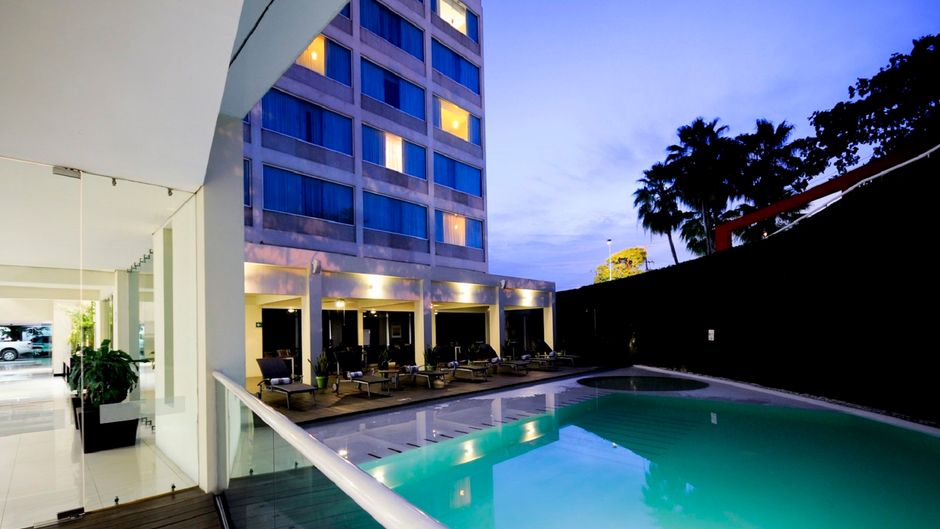 Crowne Plaza Hotel Villahermosa Pool