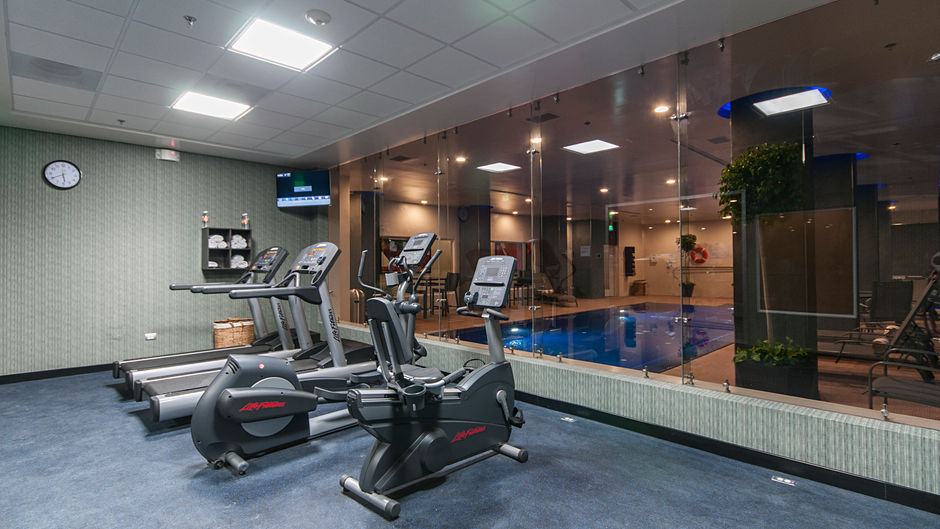 Holiday Inn Express & Suites Juventud Health Club