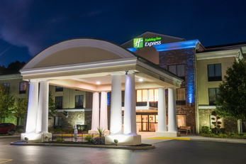 Holiday Inn Express & Suites