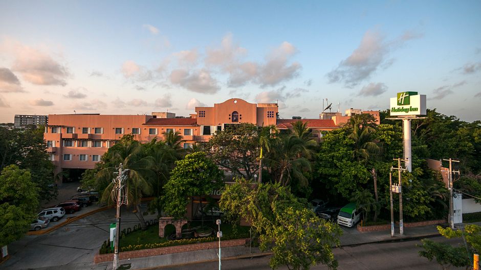 Holiday Inn Ciudad del Carmen Exterior