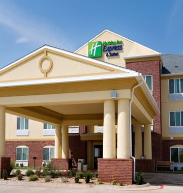 Holiday Inn Express & Suites Childress
