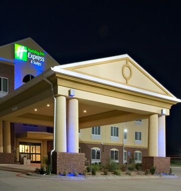 Holiday Inn Express & Suites Childress