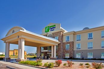Holiday Inn Express Hotel & Suites