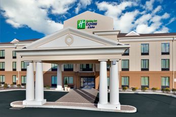 Holiday Inn Express Hotel & Suites