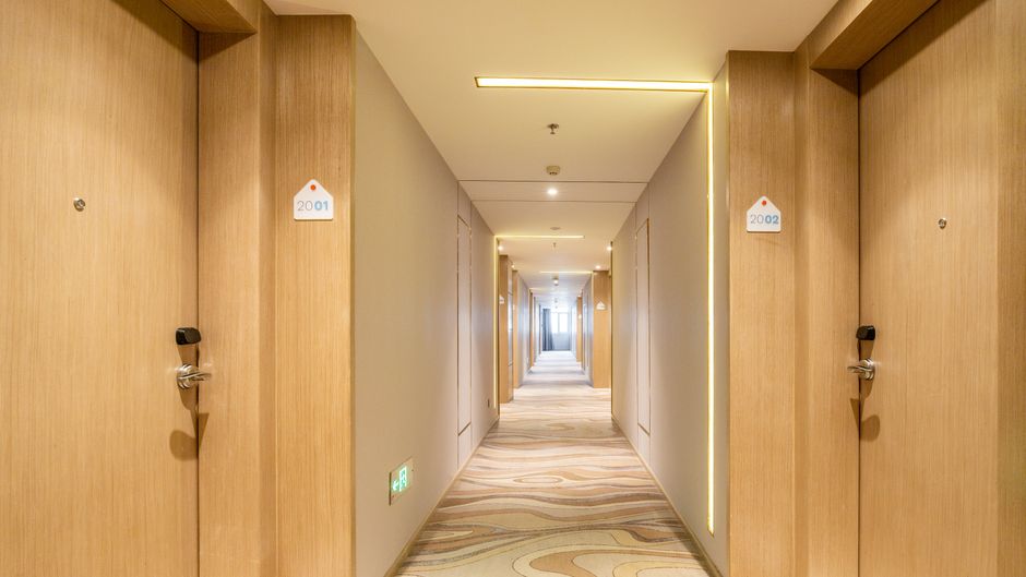 Holiday Inn Express Anshan Downtown Lobby