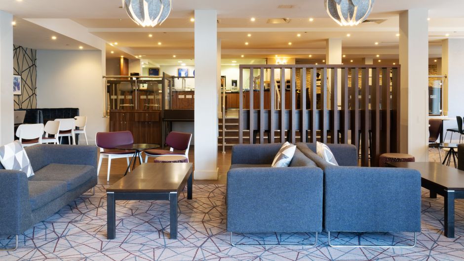 Holiday Inn Express Snow Hill Lobby