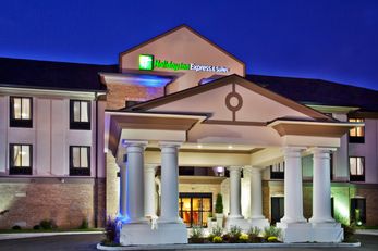 Holiday Inn Express Hotel & Suites