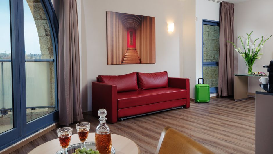 Leonardo Hotel Jerusalem Suite