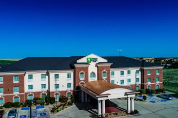 Holiday Inn Express Hotel & Suites