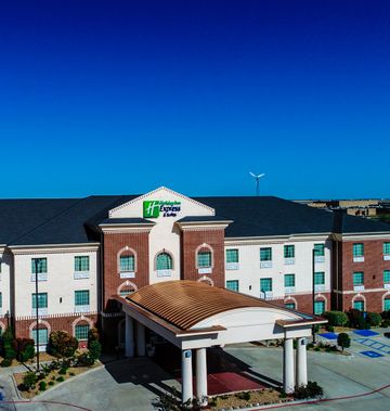Holiday Inn Express Hotel & Suites