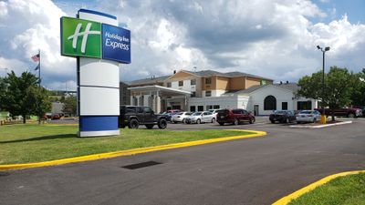 Holiday Inn Express Pittsburgh-North