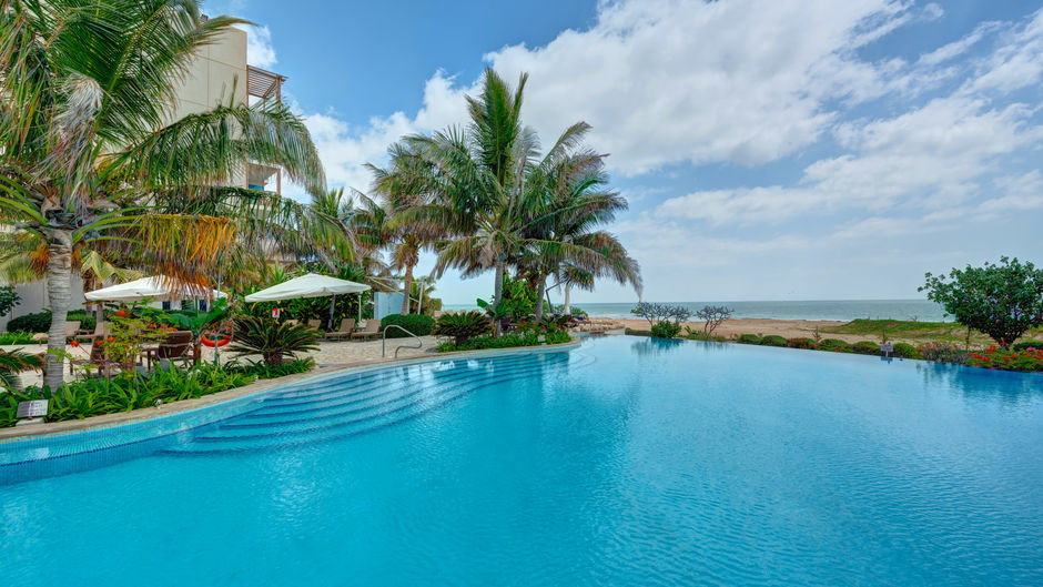 Crowne Plaza Duqm Pool