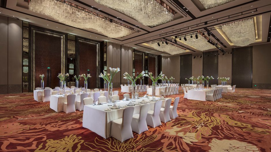 HUALUXE Hotels & Resorts Zhangjiakou Ballroom