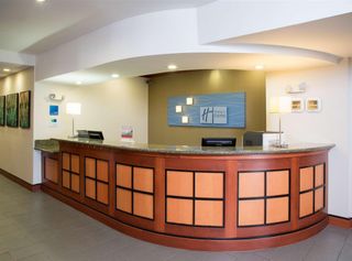 Holiday Inn Express & Suites