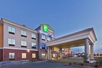Holiday Inn Express Hotel & Suites