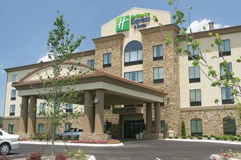 Holiday Inn Express Suites Cleveland