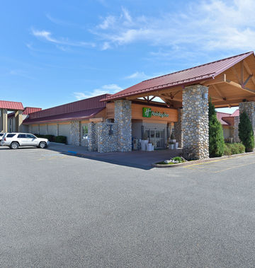 Holiday Inn at Buffalo Bill Village