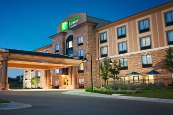 Holiday Inn Express & Suites Wichita NE