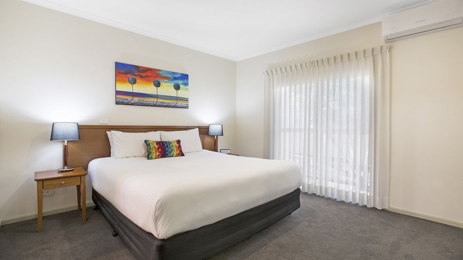Quest Tamworth Room
